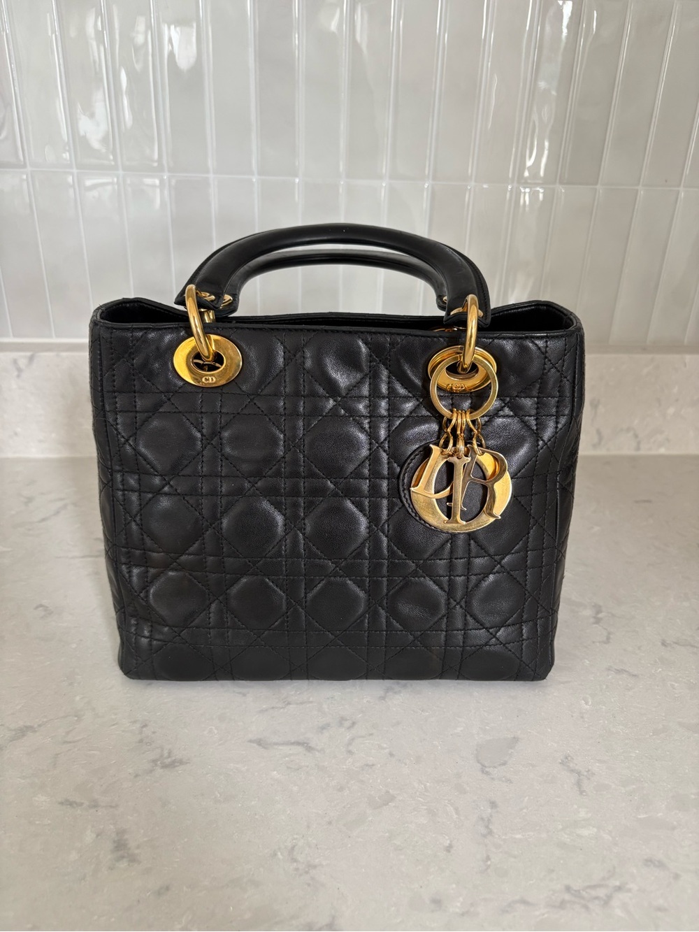 Medium Lady Dior Black GHW